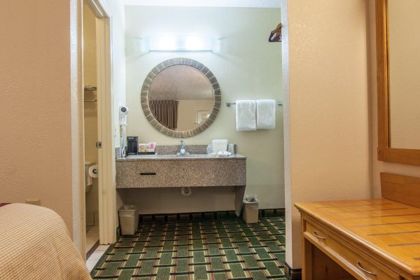 Hotel Red Roof Crossville (Woodlawn)